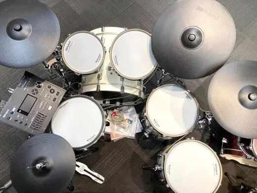 Roland VAD716 in Pearl White Finish 2